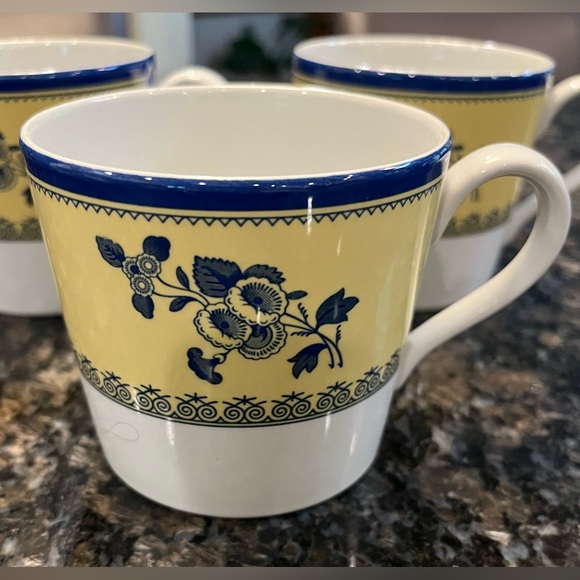 Spode Mugs - Picture 1 of 3